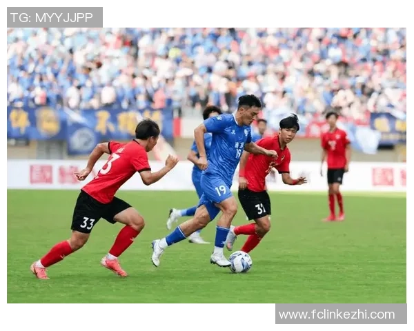 从草根到球场英雄变身足球明星的精彩转场故事